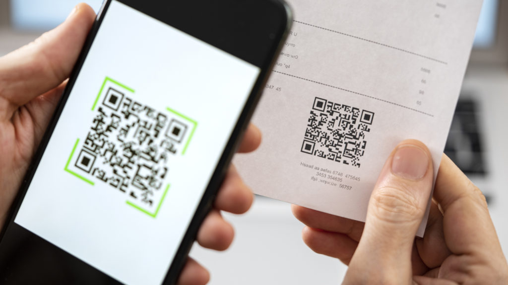 Coinbase Super Bowl Ad Shows Bouncing QR Code on Blank Screen